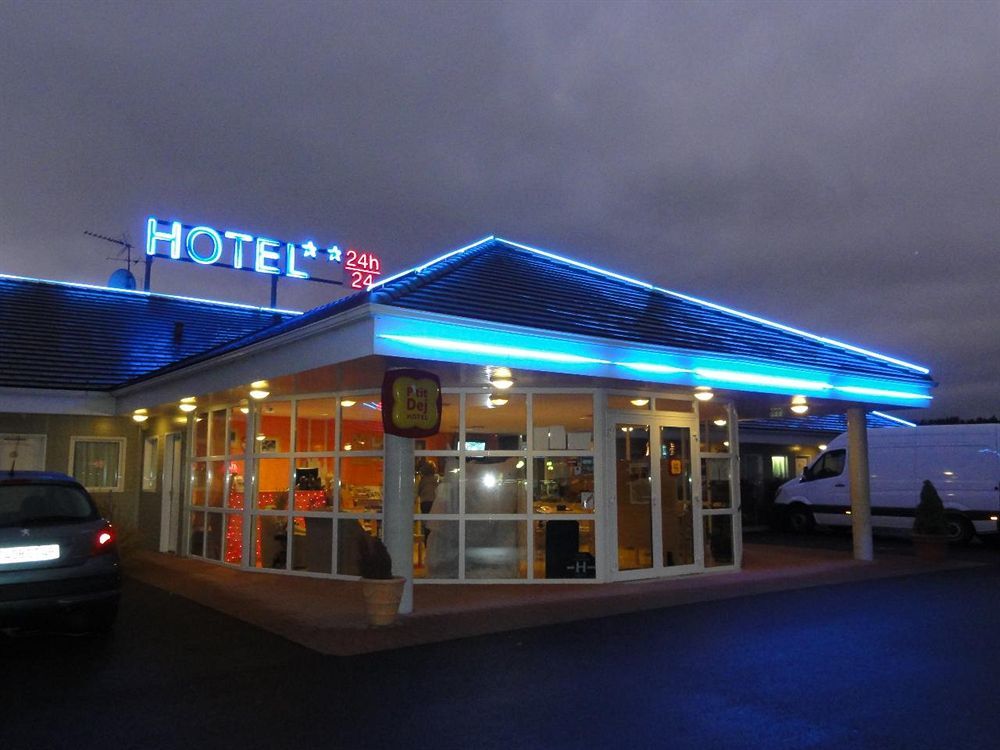 The Originals Access, Hôtel Saint-Flour (P'tit Dej-Hotel) Saint-Flour (Cantal) Exterior foto